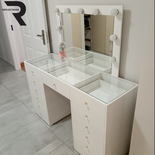 Queen Deluxe Glass top See-through
