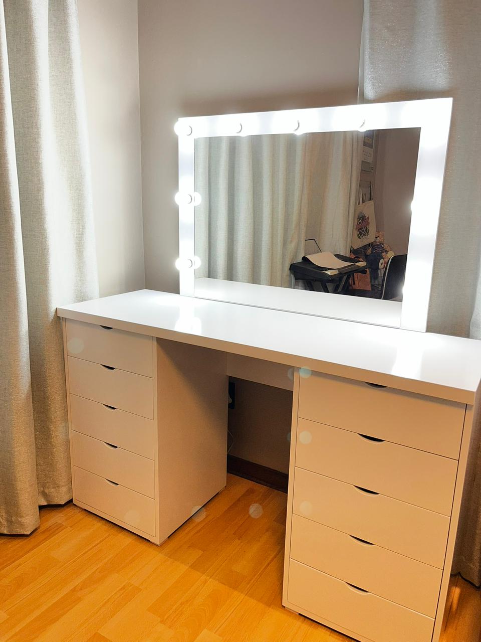 Moon Drawer Vanity Set (10 Drawer) with LED Mirror